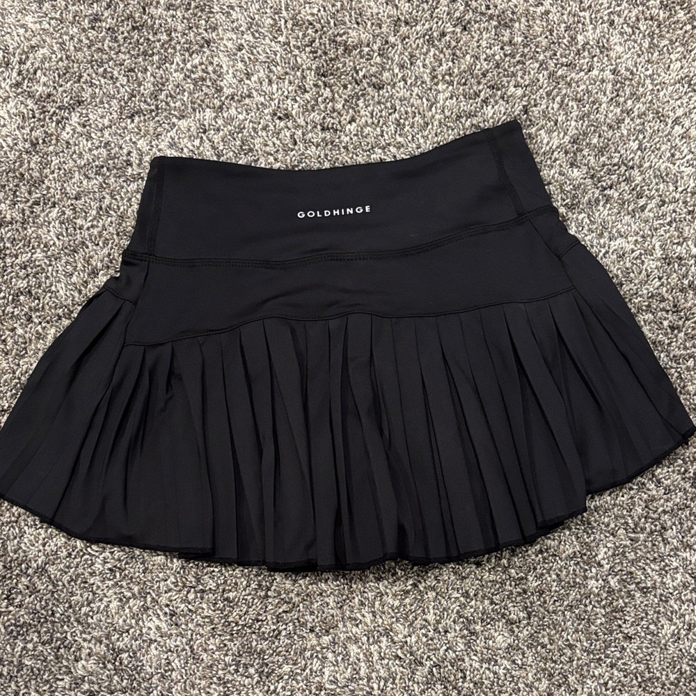 Goldhinge Black Pleated Women's Skirt